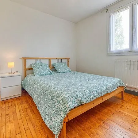 2 Chambres, Calme, Equipe, Commerces Au Pied