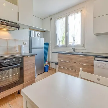 Lägenhet 2 Chambres, Calme, Equipe, Commerces Au Pied